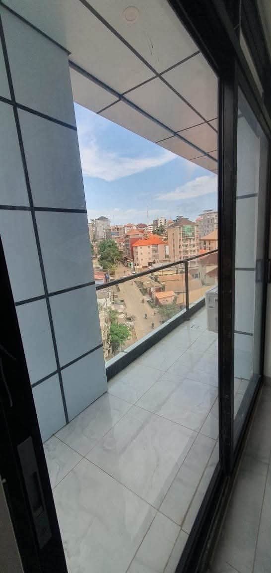 Un immeuble de R+8 en location 2